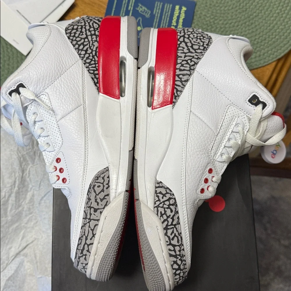Jordan 3 - Picture 3 of 9
